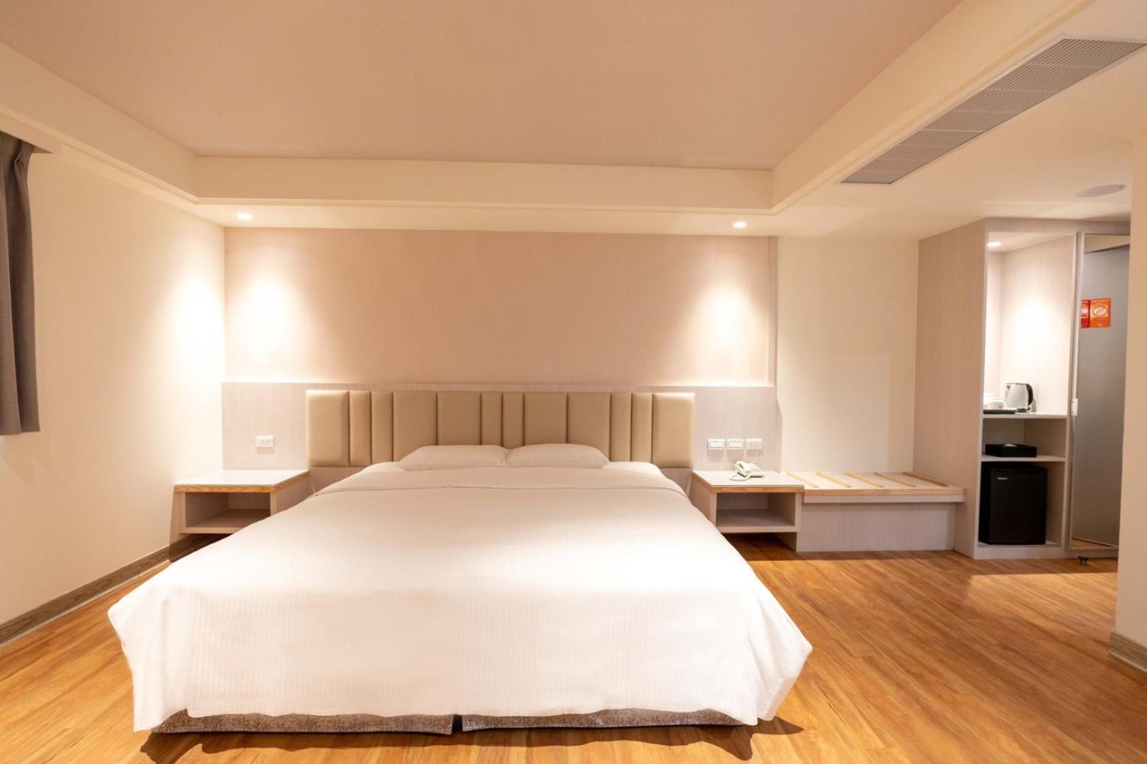 The Cloud Hotel Zhubei Bagian luar foto